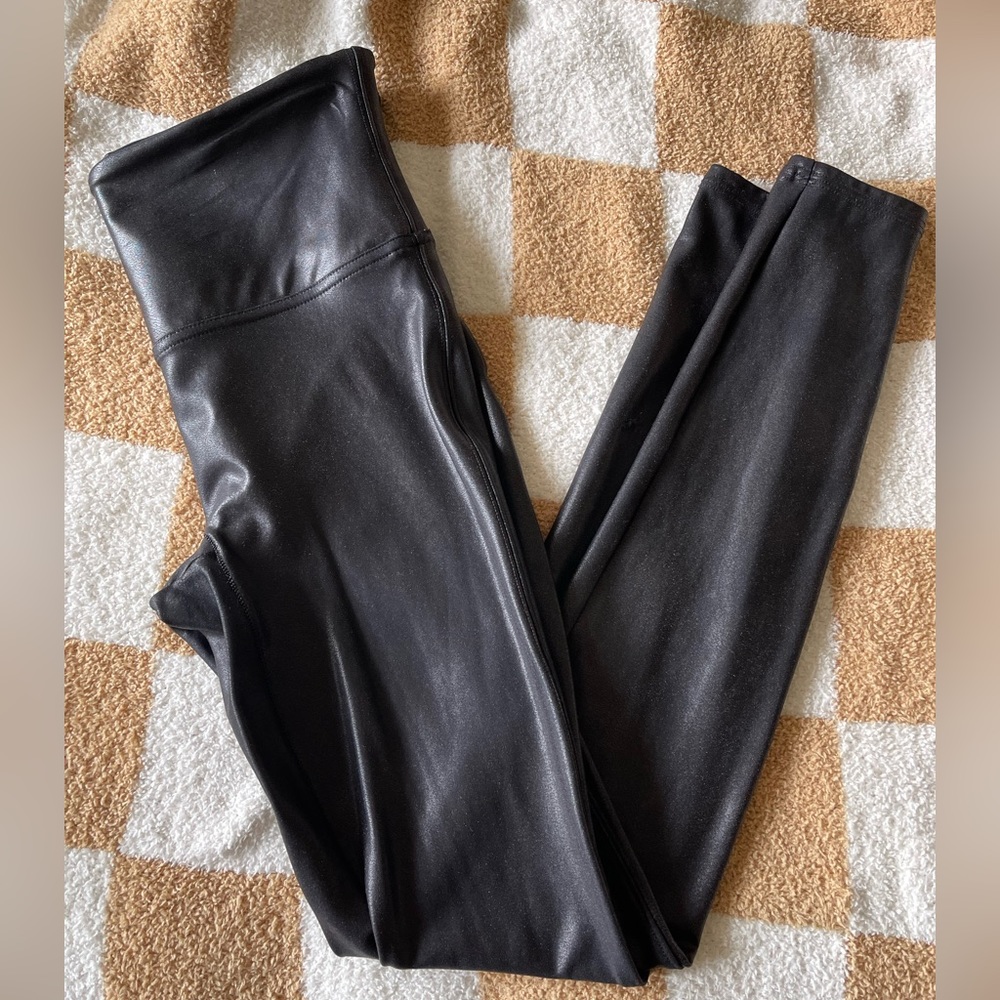 Spanx | Faux leather leggings